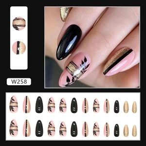 PRESS ON NAILS (ALMOND)